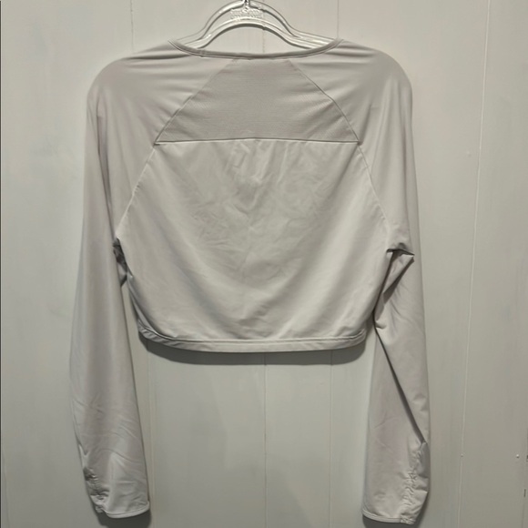 Gymshark Crop Fitted Long Sleeve Tee w Thumbholes - Picture 4 of 4